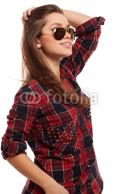 Young_attractive_woman_in_shirt_and_sunglasses.jpg